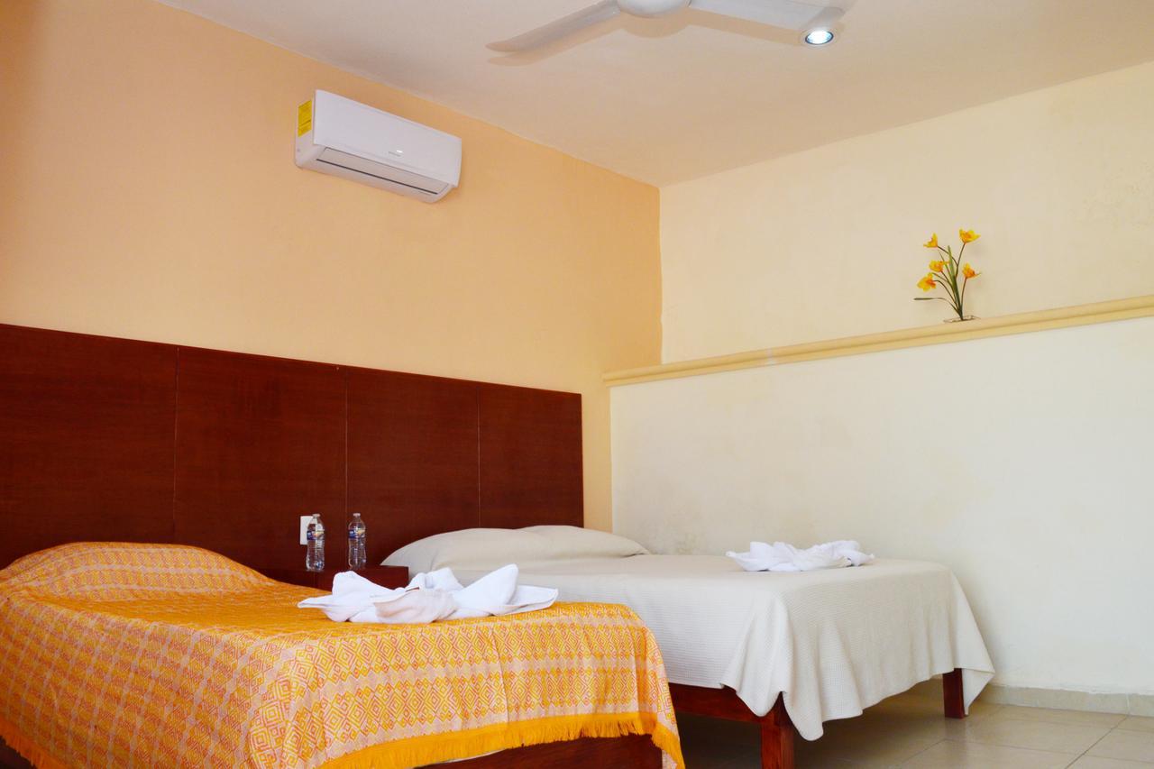 Hotel Las Mestizas 巴利亚多利德 外观 照片