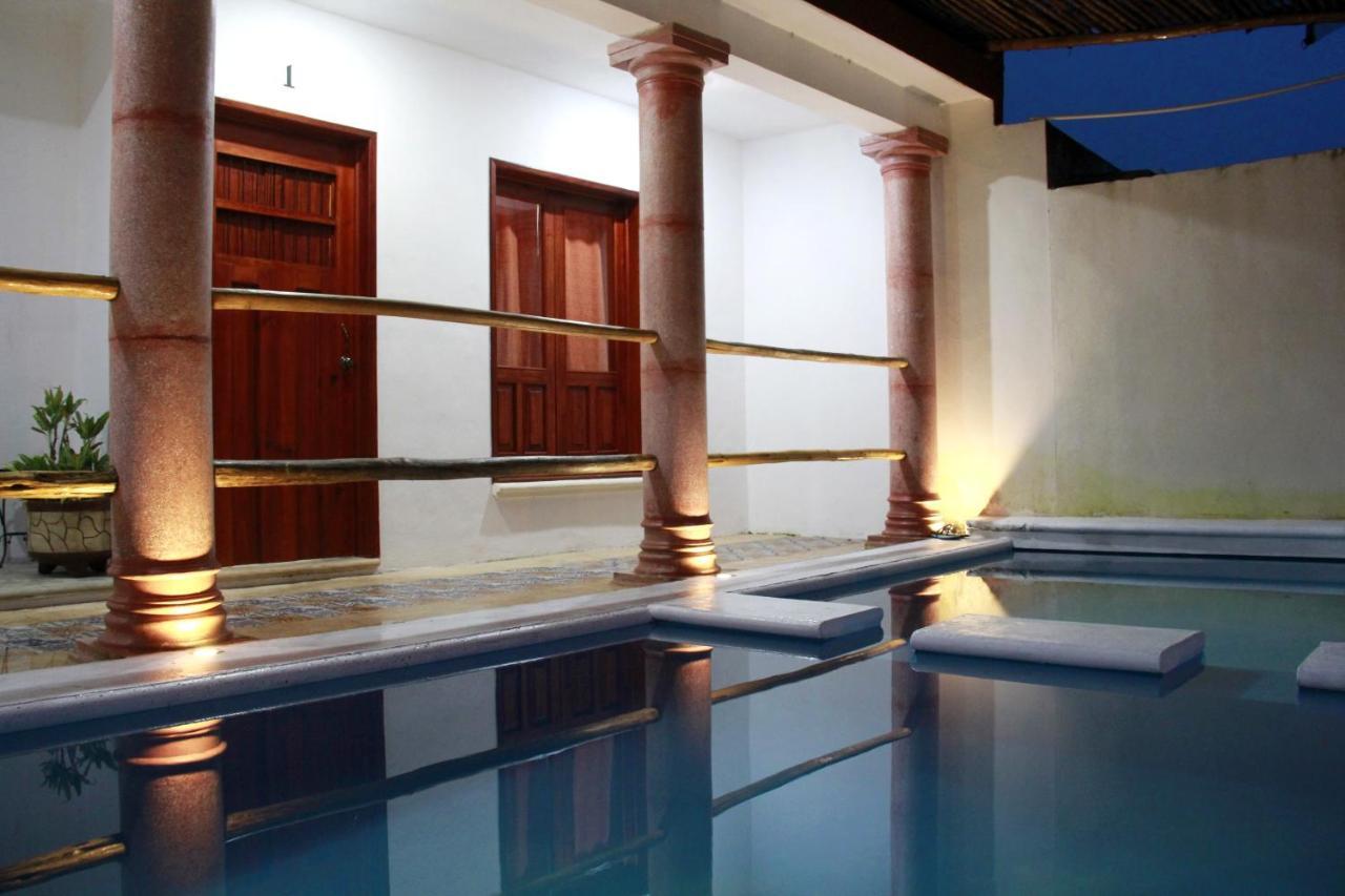 Hotel Las Mestizas 巴利亚多利德 外观 照片