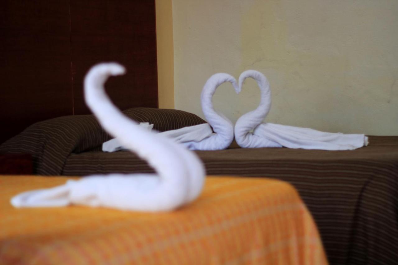 Hotel Las Mestizas 巴利亚多利德 外观 照片